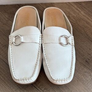 Geox White Leather women’s Slip-On Bit Loafers